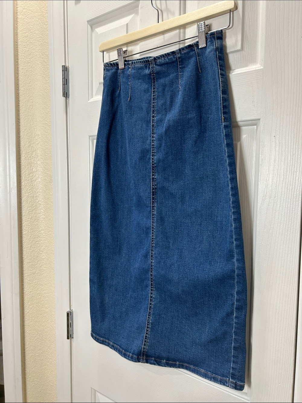 AND NOW THIS Denim Midi Skirt Front Zip Slit Size S Blue - Picture 4 of 10